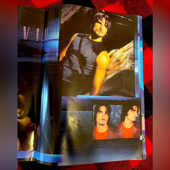 ❤️RARE AND COLLECTIBLE BACKSTREET BOYS❤️BLACK &BLUE Poster Book❤️Fantastic Buy❤️ - Picture 11 of 16